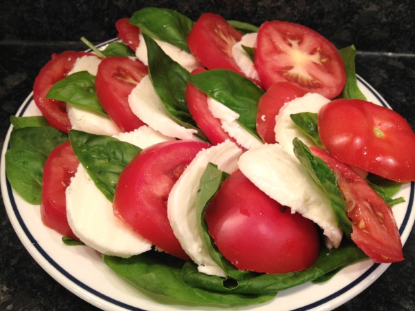 layer-your-cheese-tomatoes-basil