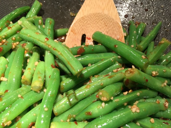 pf-changs-spicy-green-beans-in-pan-2