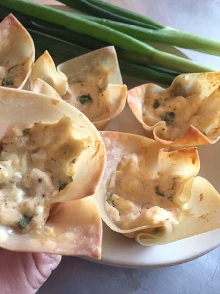 crab-rangoon-cups