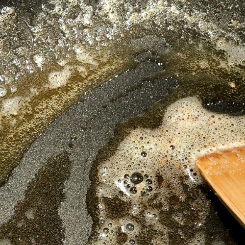 Browned butter. This savory "thyme for a one pan chicken mushroom rice skillet" is both filling and naturally gluten free: Browned butter adds an underlying nutty richness, while thyme brings out the umami flavor of the mushrooms. Have a green veggie with this easy one pot recipe (spinach works great) for a simple complete meal. 