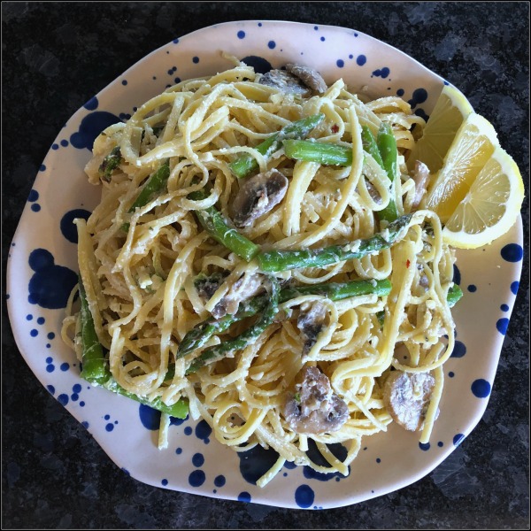 Easy vegetarian Greek Yogurt Lemon Linguine with Asparagus & Mushrooms works well either for pasta night or for Meatless Monday -- and this 30 minute weeknight dinner recipe just feels so spring-y, doesn't it?! 