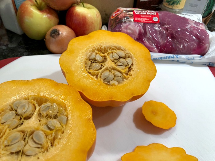 cutting acorn squash