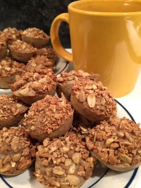 granola-applesauce-pancake-bites