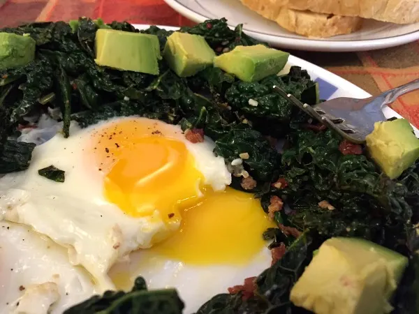 kale-avocado-eggs