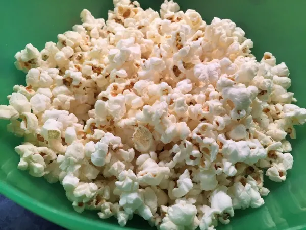 bowl-of-popcorn