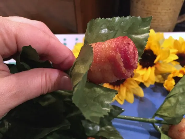 bacon-rose