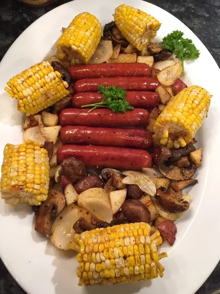 finished-sausage-and-veggies