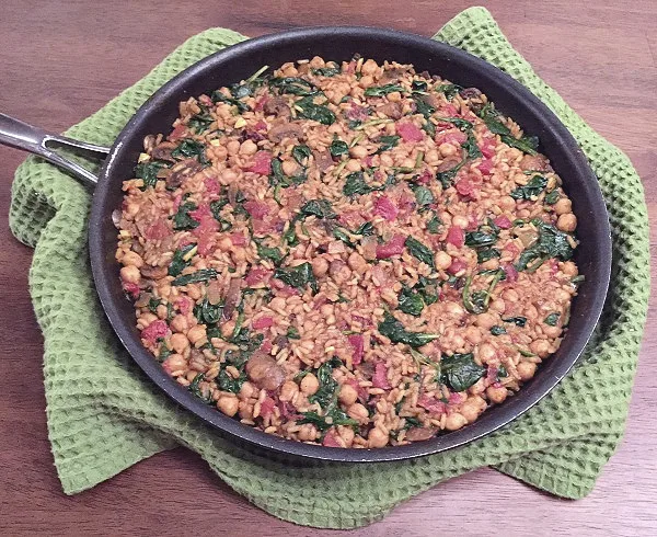 skillet of curried chickpeas