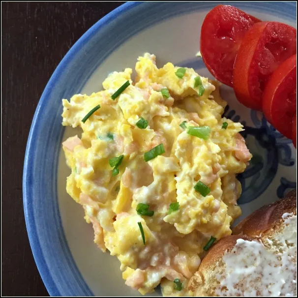 CREAMY Scrambled Eggs with Green Beans