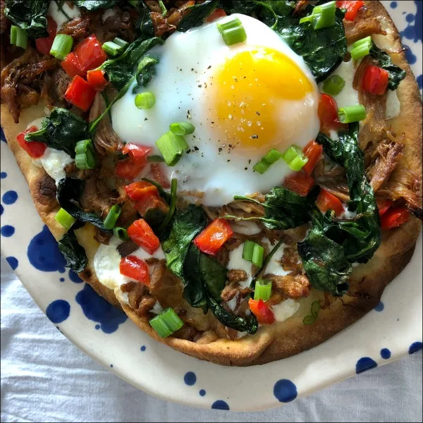 naan pizza with leftover pulled pork and egg