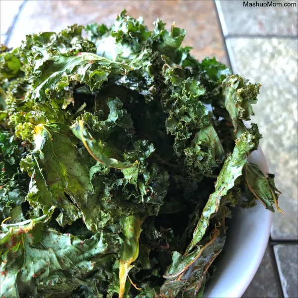 easy homemade kale chips + an imperfect produce review