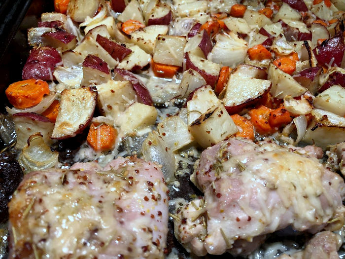 finished lemon garlic chicken on sheet pan