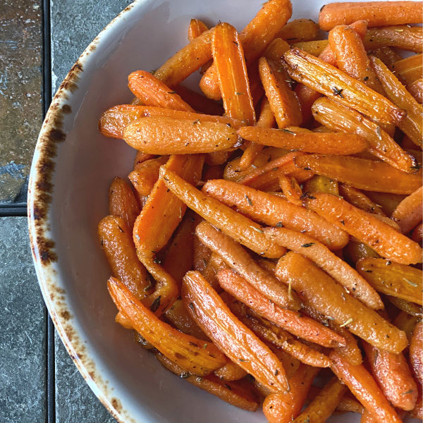 roasted baby carrots with butter and thyme