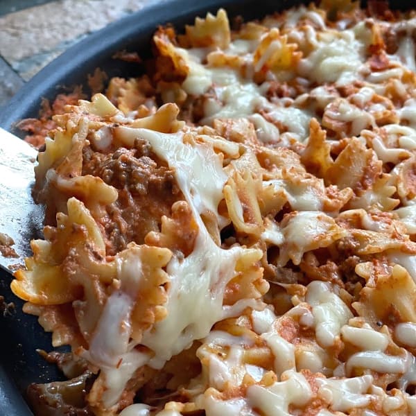 easy cheesy beautiful pasta skillet