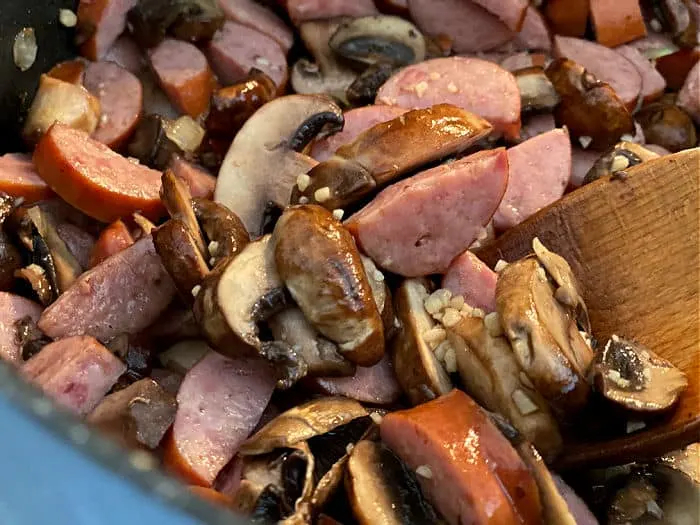 saute mushrooms sausage and garlic