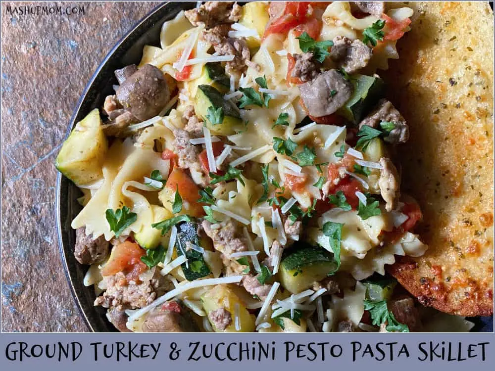 ground turkey and zucchini pesto pasta