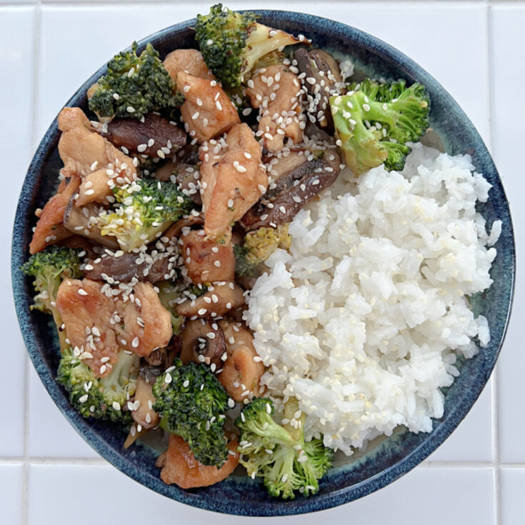 30 Minute Chicken Broccoli Mushroom Stir Fry