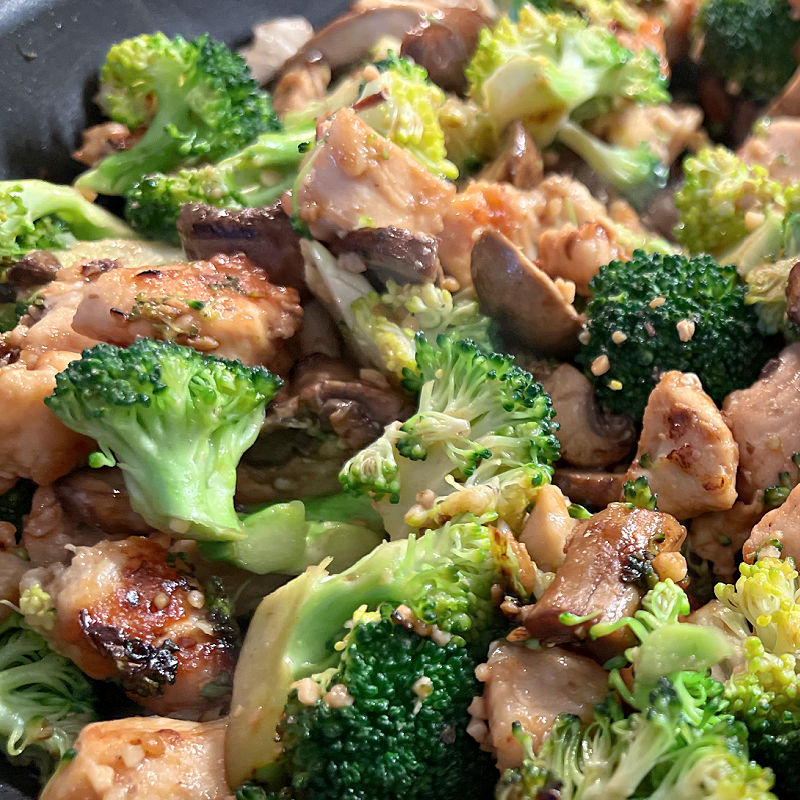 bright green broccoli in pan