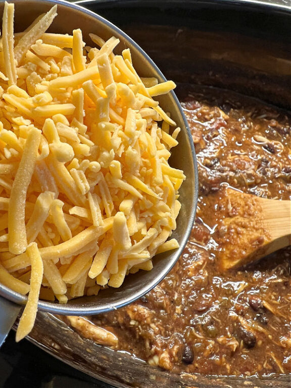 Slow Cooker Cheesy Chicken Enchilada Chili