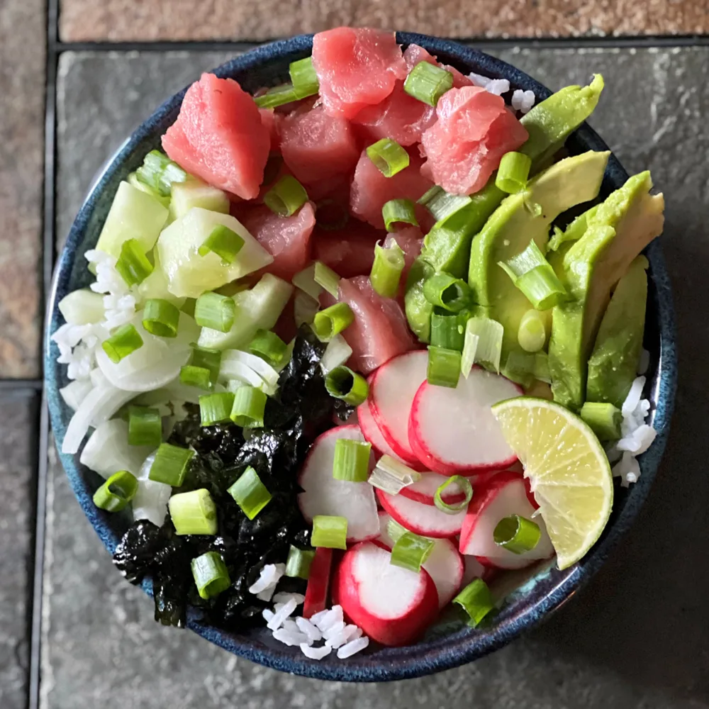 ahi tuna poke bowl