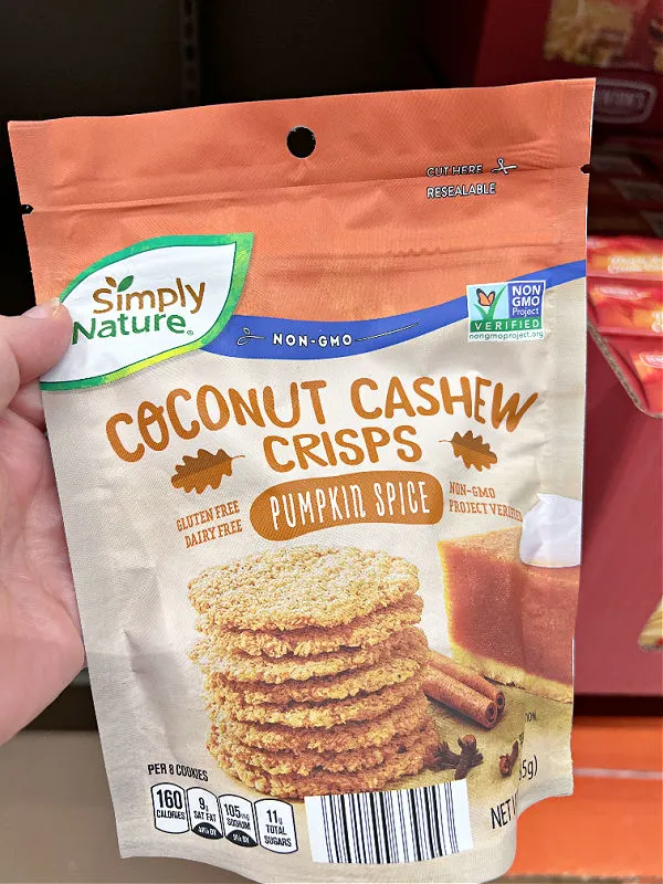 pumpkin spice coconut cashew crisps