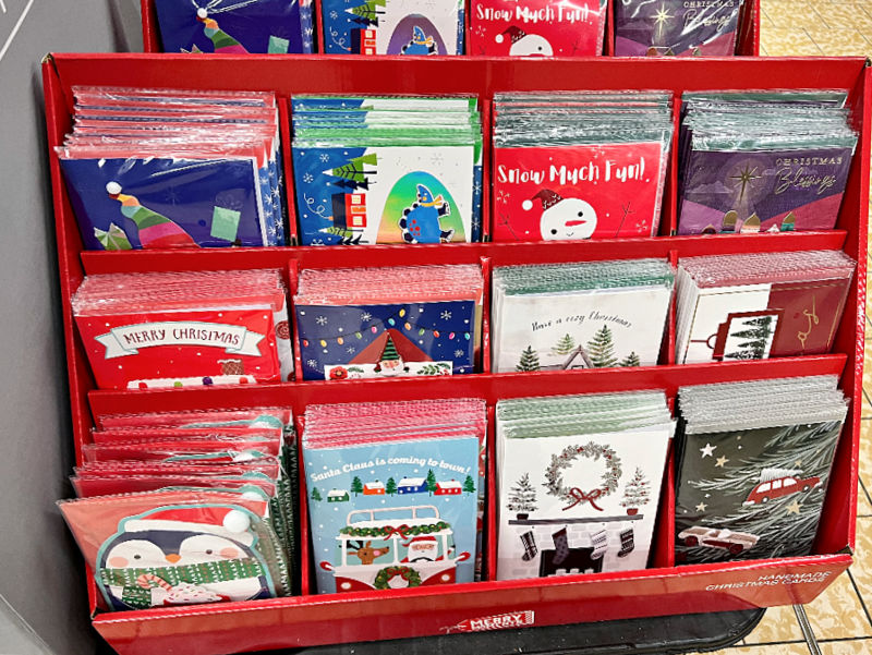 https://www.mashupmom.com/wp-content/uploads/2022/12/aldi-christmas-cards.jpg