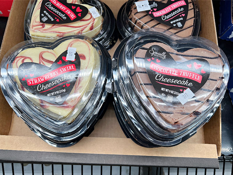 heart shaped cheesecake