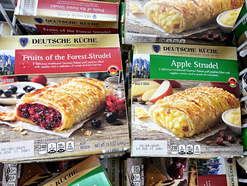 fruits of the forest and apple strudel
