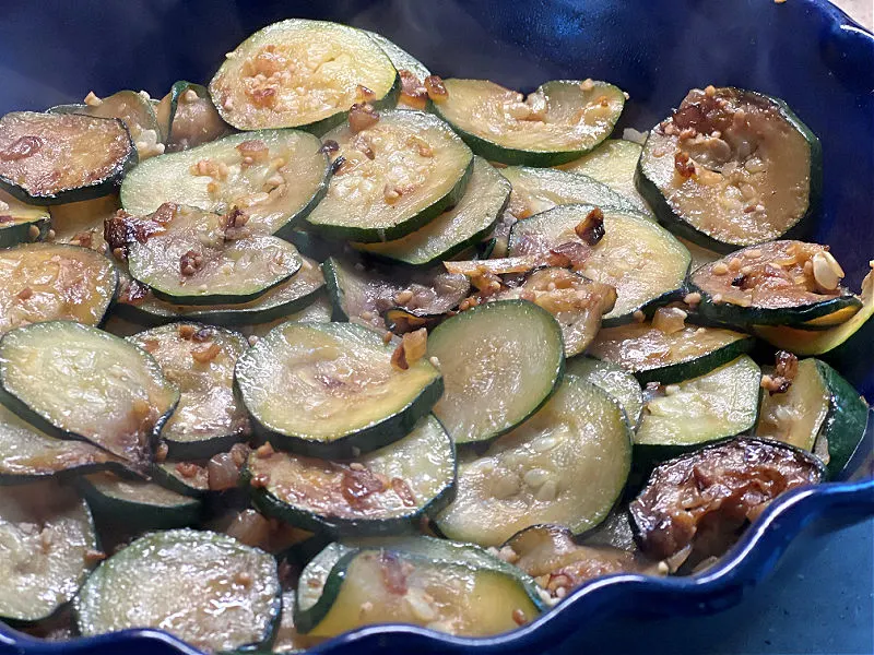 put zucchini in the pie dish