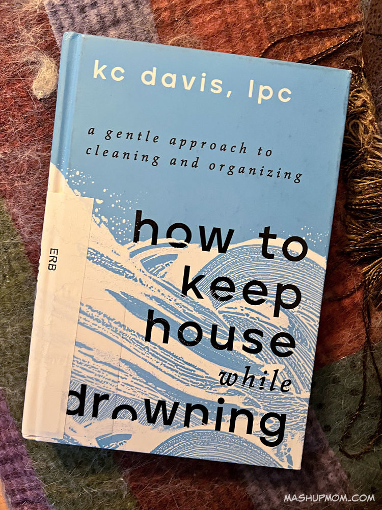 how to keep house while drowning